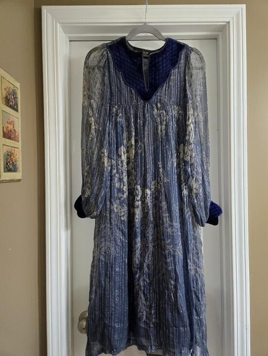 Her Excellency Dresses & Skirts - RARE Vintage 1970s Her Excellency Dress Navy/Gold Velvet Neck and Sleeves Size S